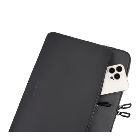 Tucano Gommo Laptop Sleeve for 35.56 cm (14 inch) Laptops and the 38.1 cm (15 inch) MacBook Air, Black 4 Tucano Gommo Laptop Sleeve for 35.56 cm (14 inch) Laptops and the 38.1 cm (15 inch) MacBook Air, Black